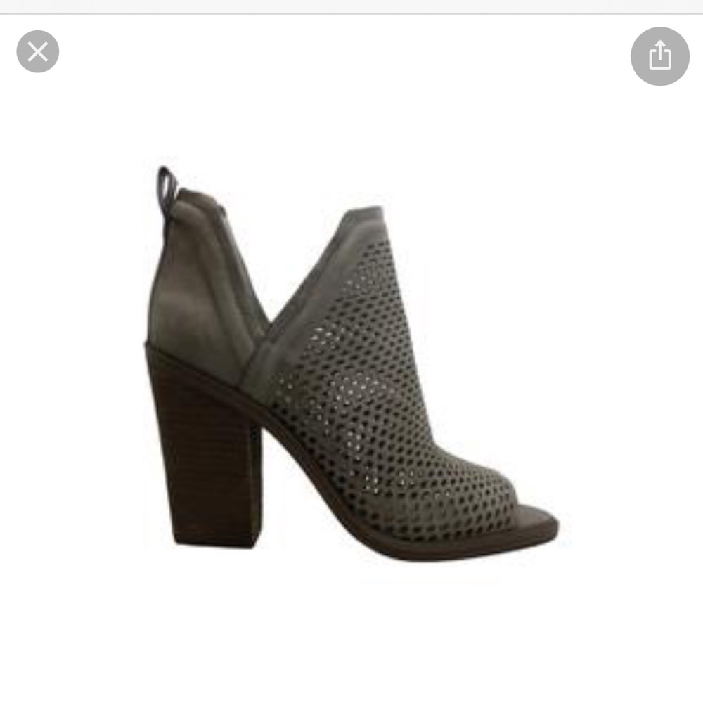 Vince Camuto Kensa Heel Size 8.5 NWT Storm Grey